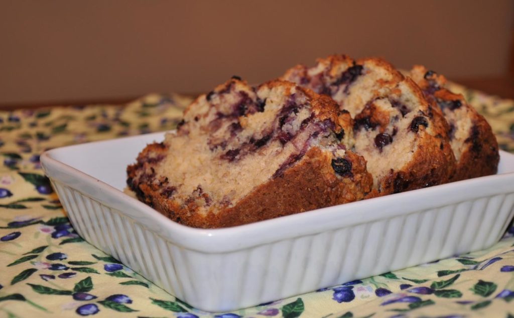 Wild blueberry oatmeal bread